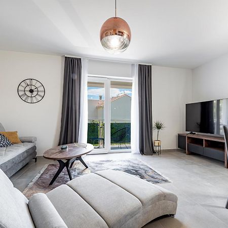 Villa Gold Residence 2 مْليني المظهر الخارجي الصورة